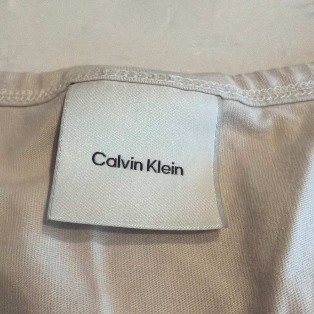 Calvin Klein Tank Top Mens Beige CK Logo Patch Minimalist Streetwear Style - Picture 2 of 10